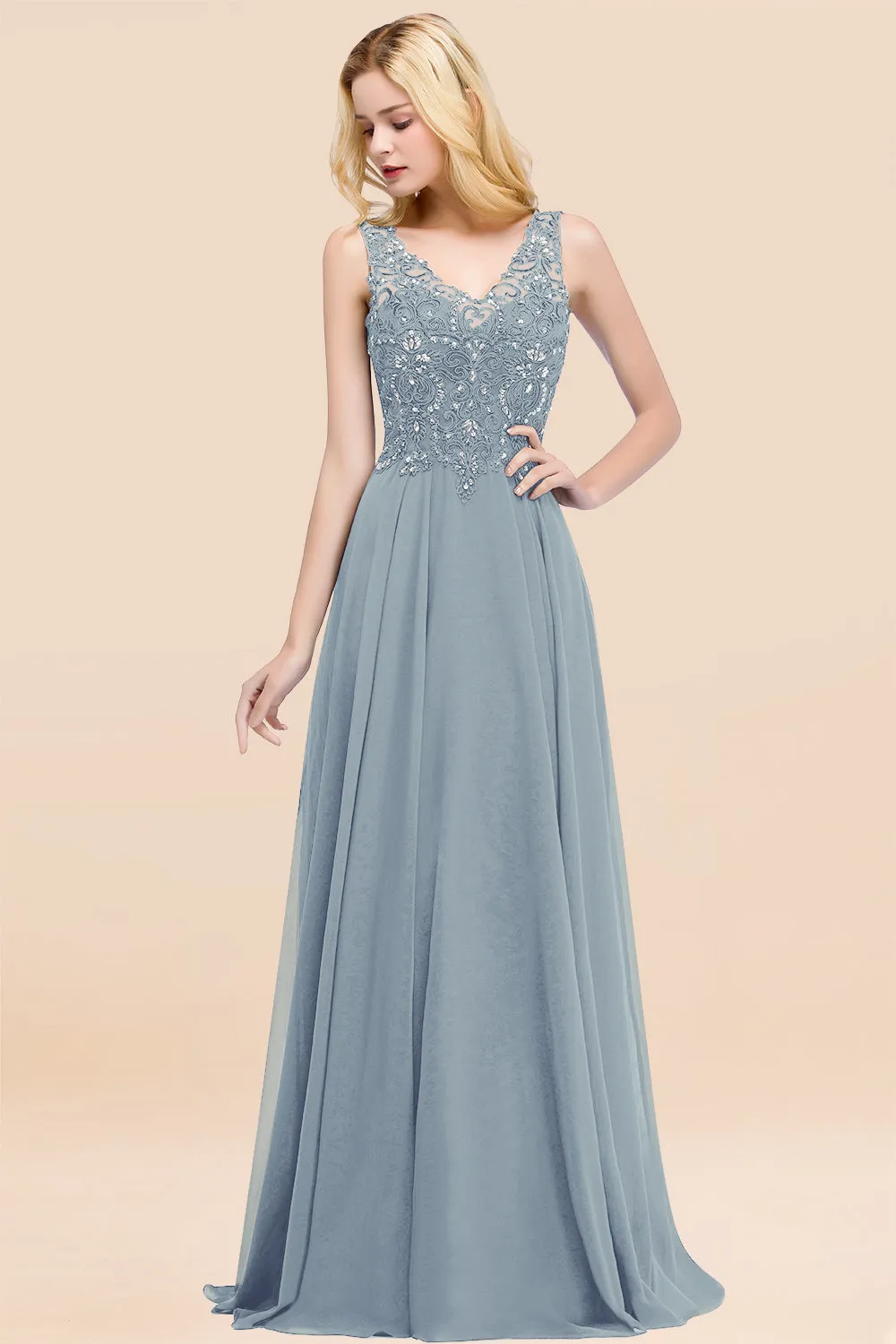 Dusty Rose Long A-line Lace V-Neck Bridesmaid Dresses With Appliques