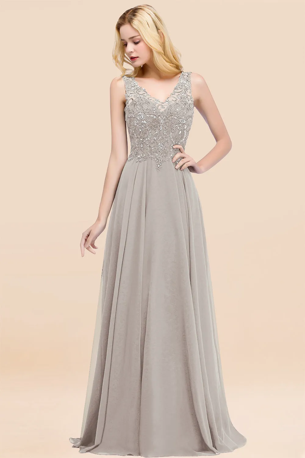 Dusty Rose Long A-line Lace V-Neck Bridesmaid Dresses With Appliques