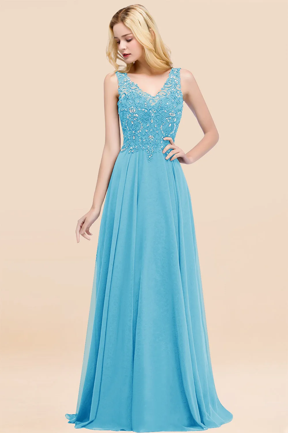 Dusty Rose Long A-line Lace V-Neck Bridesmaid Dresses With Appliques