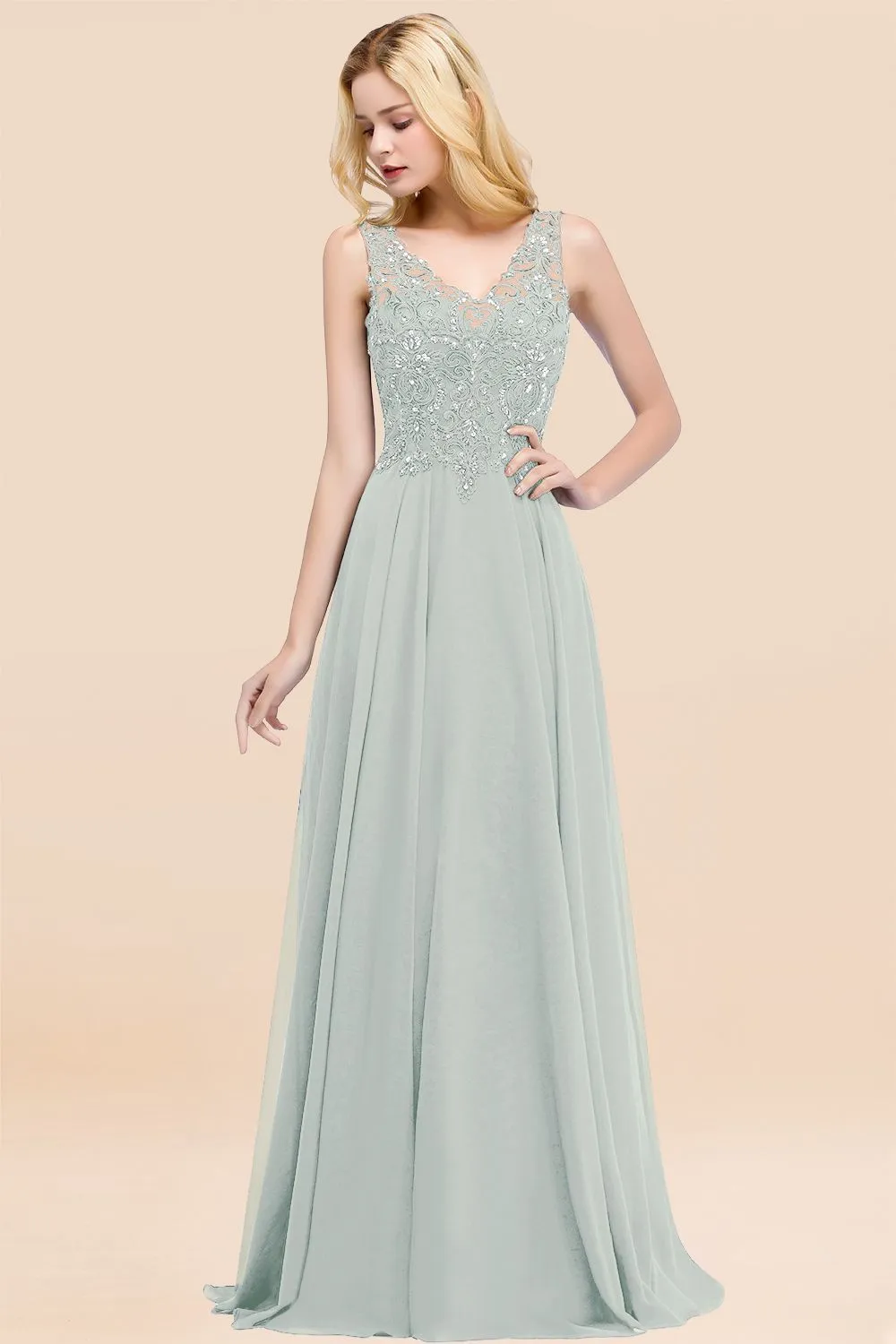 Dusty Rose Long A-line Lace V-Neck Bridesmaid Dresses With Appliques
